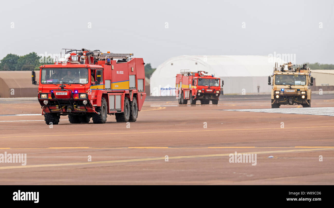 Gara di fuoco rush di emergenza presso il Royal International Air Tattoo 2019 Foto Stock