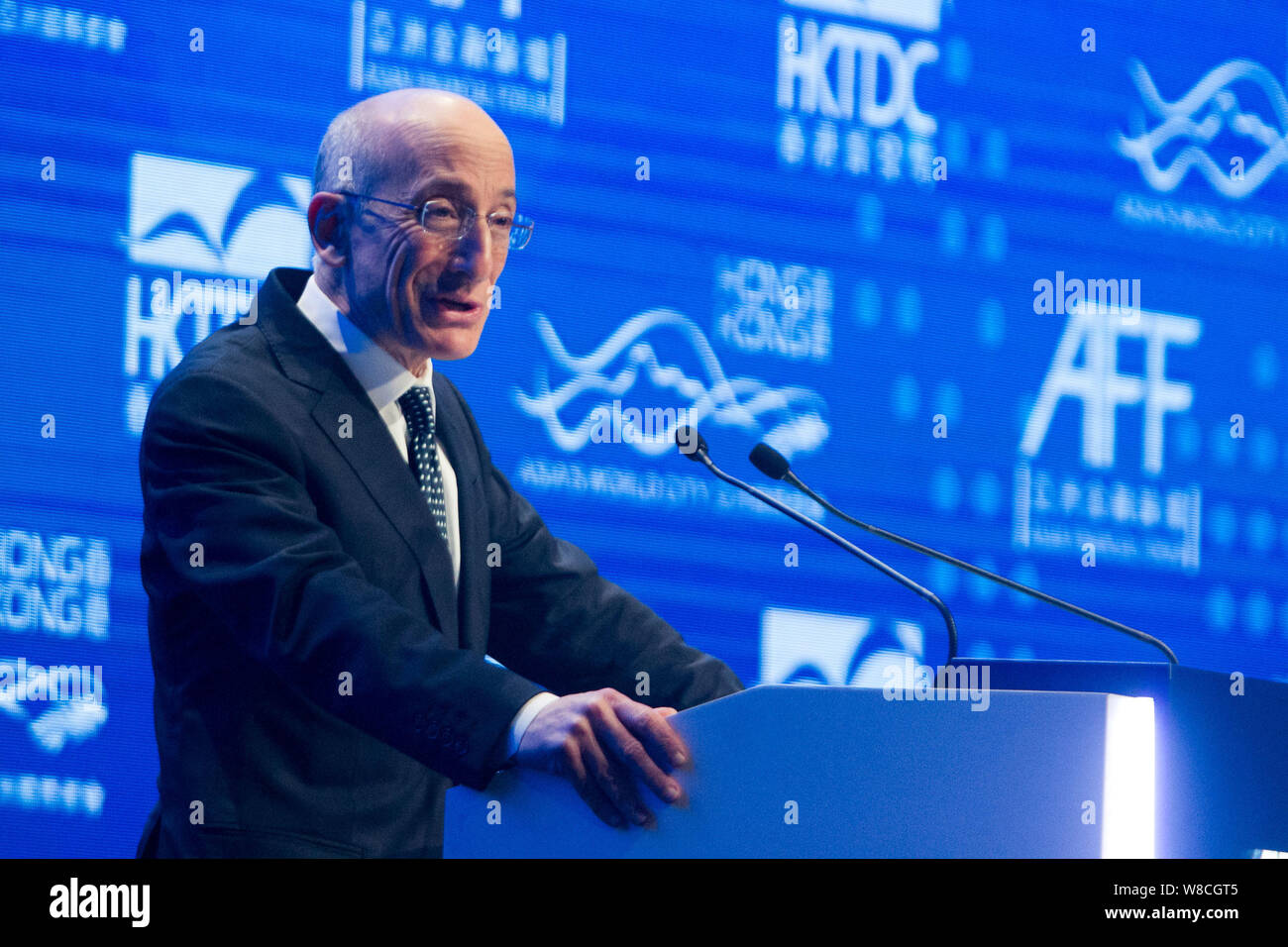 Timothy Massad, Presidente degli Stati Uniti Commodity Futures Trading Commission (CFTC), parla all'ottavo Asian Forum finanziario (AFF) a Hong Kong, Cina, 19 Ja Foto Stock