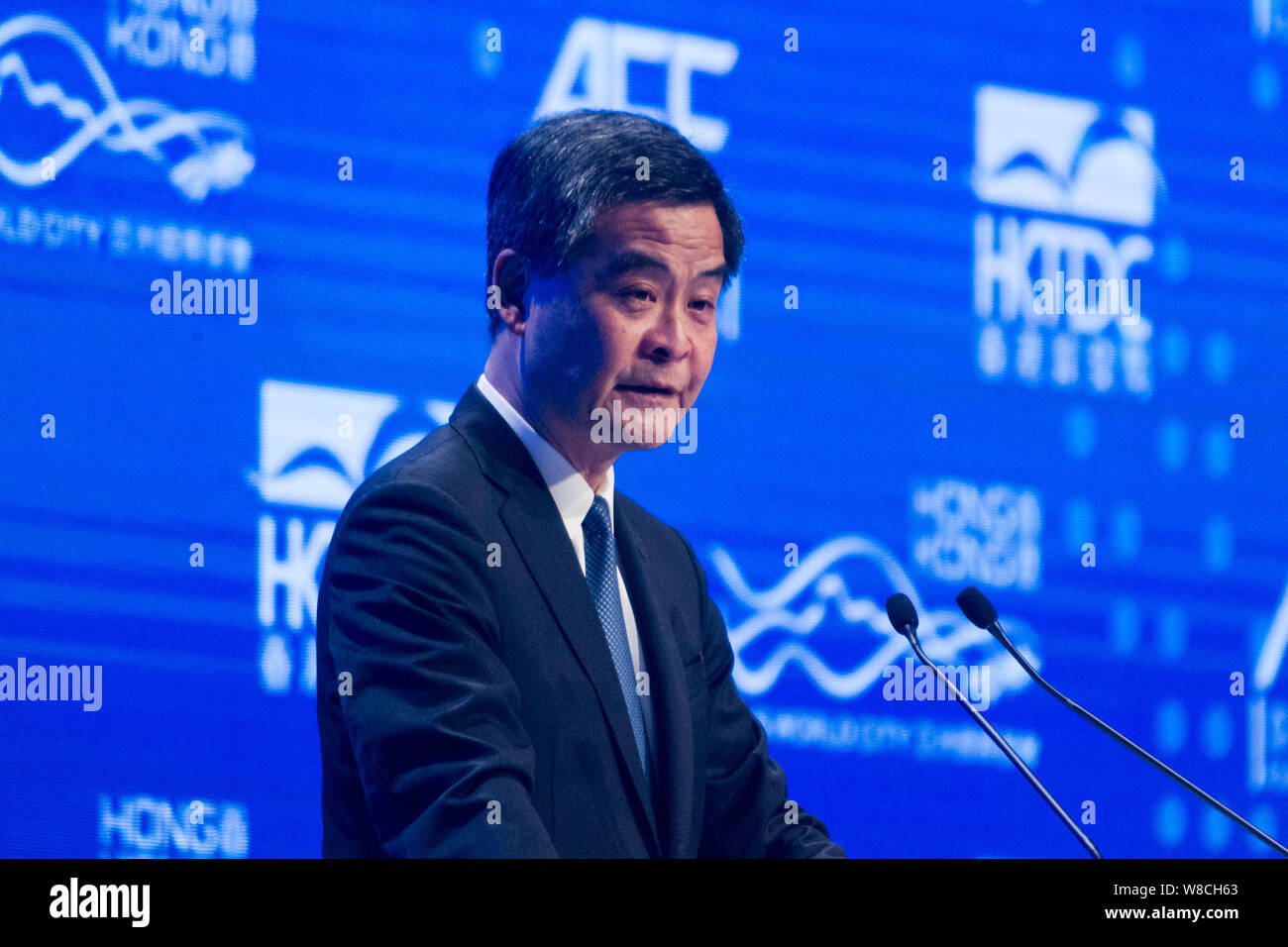 Hong Kong Chief Executive Leung Chun-ying parla all'ottavo Asian Forum finanziario (AFF) a Hong Kong, Cina, 19 gennaio 2015. L'ottava Financia asiatica Foto Stock