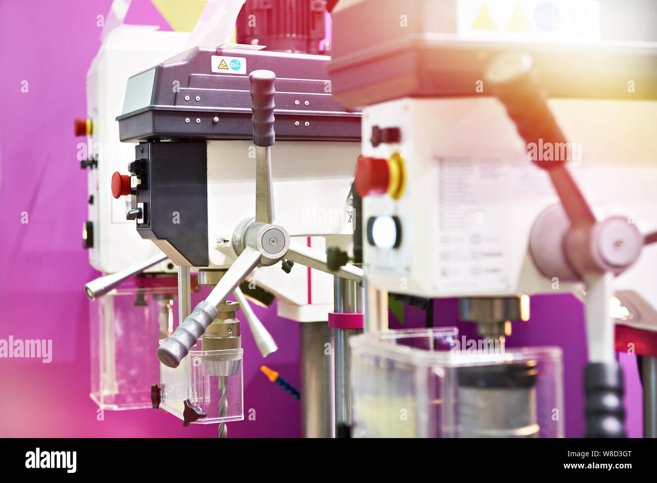Foratura verticale macchina sulla mostra Foto Stock