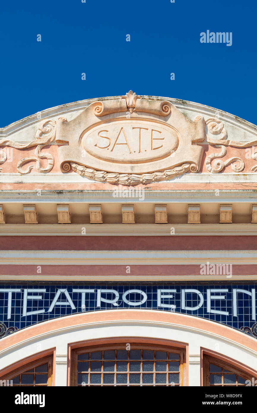 Dettagli esterni di Eden Theatre (Teatro Eden) un edificio in stile Liberty in Viareggio, Toscana, Italia. Foto Stock