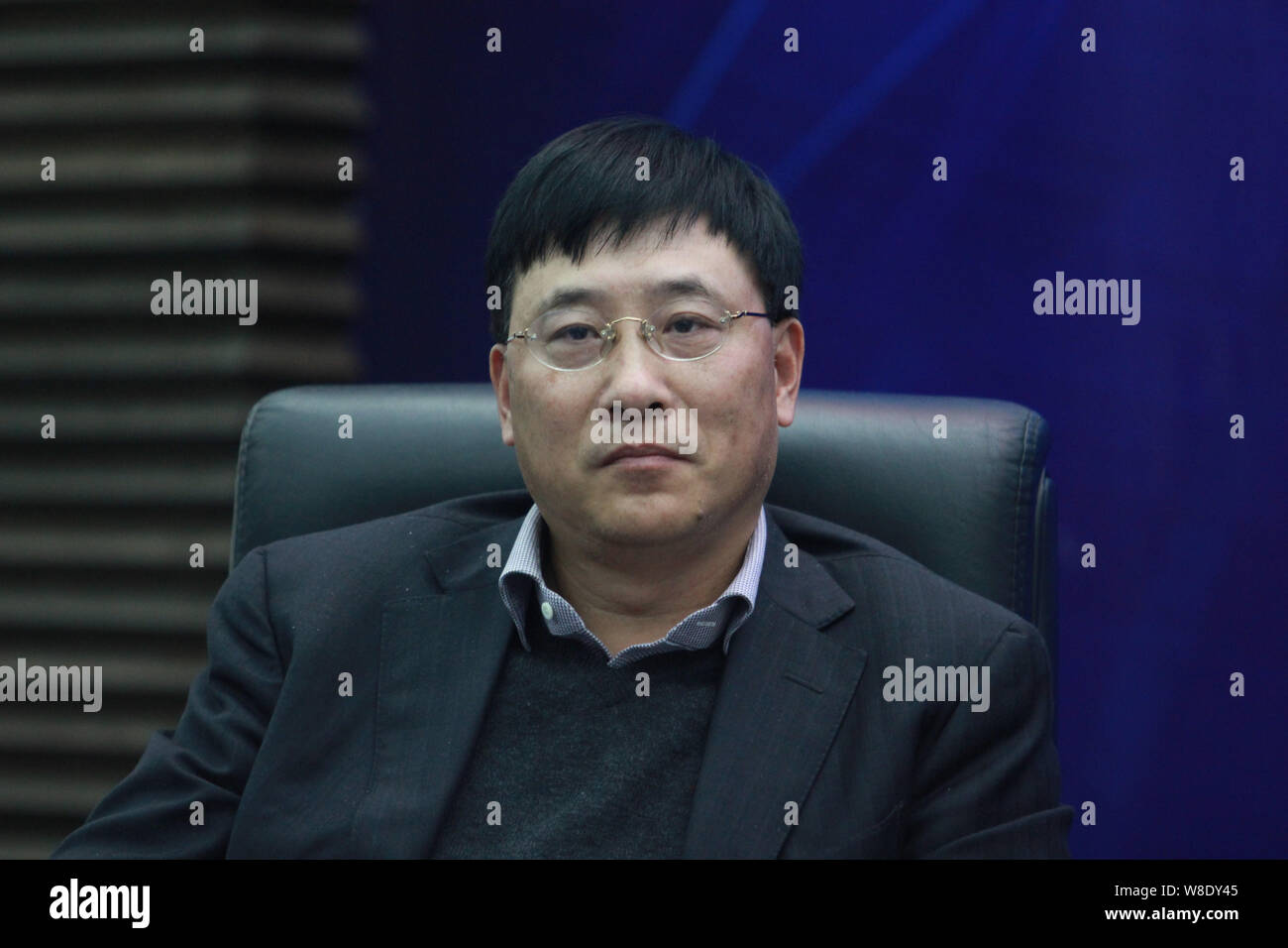 --FILE--Nie Qingping, General Manager di China Securities Finance Corporation Ltd., partecipa a un seminario a Wuhan University nella città di Wuhan, Cina centrale Foto Stock