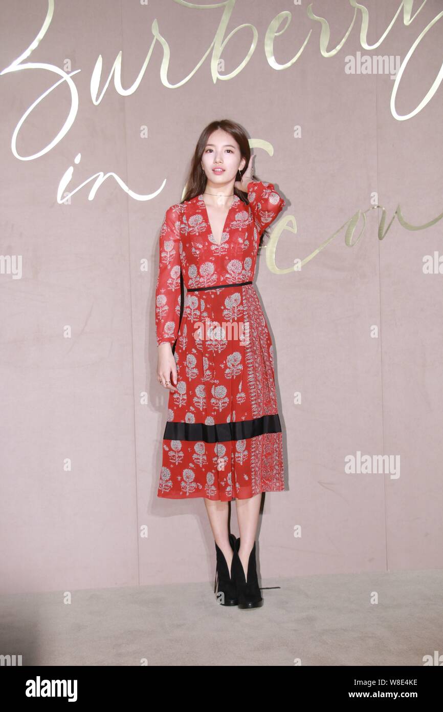 Sud attrice coreana Bae Su-ji arriva per un evento di apertura per il Burberry flagship store di Cheongdam-dong, Gangnam-gu, Seoul, Corea del Sud, 15 Octo Foto Stock
