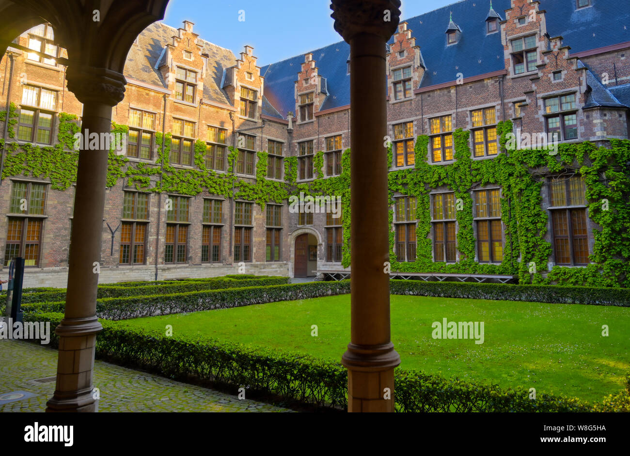 Anversa, Belgio - 28 Aprile 2019 - L'Università di Anversa (Universiteit Antwerpen) è una delle principali università belghe che si trova nella città di Foto Stock