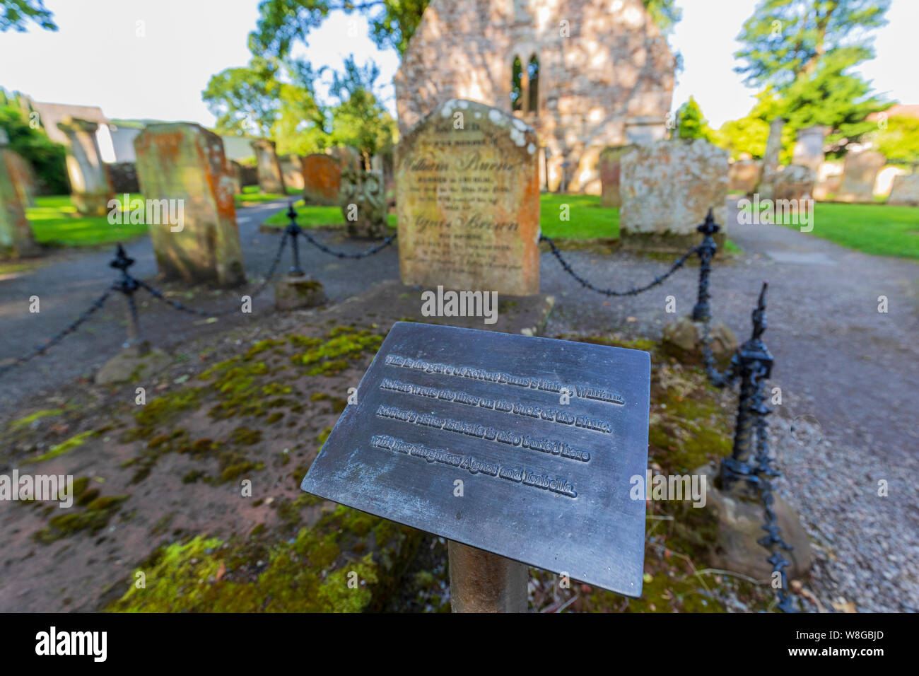 Alloway Kirk e il cimitero con la tomba di pietra del William Burns e Agnes Brown i genitori di Robert Burns Scottish National bard, Alloway, Ayr, Foto Stock