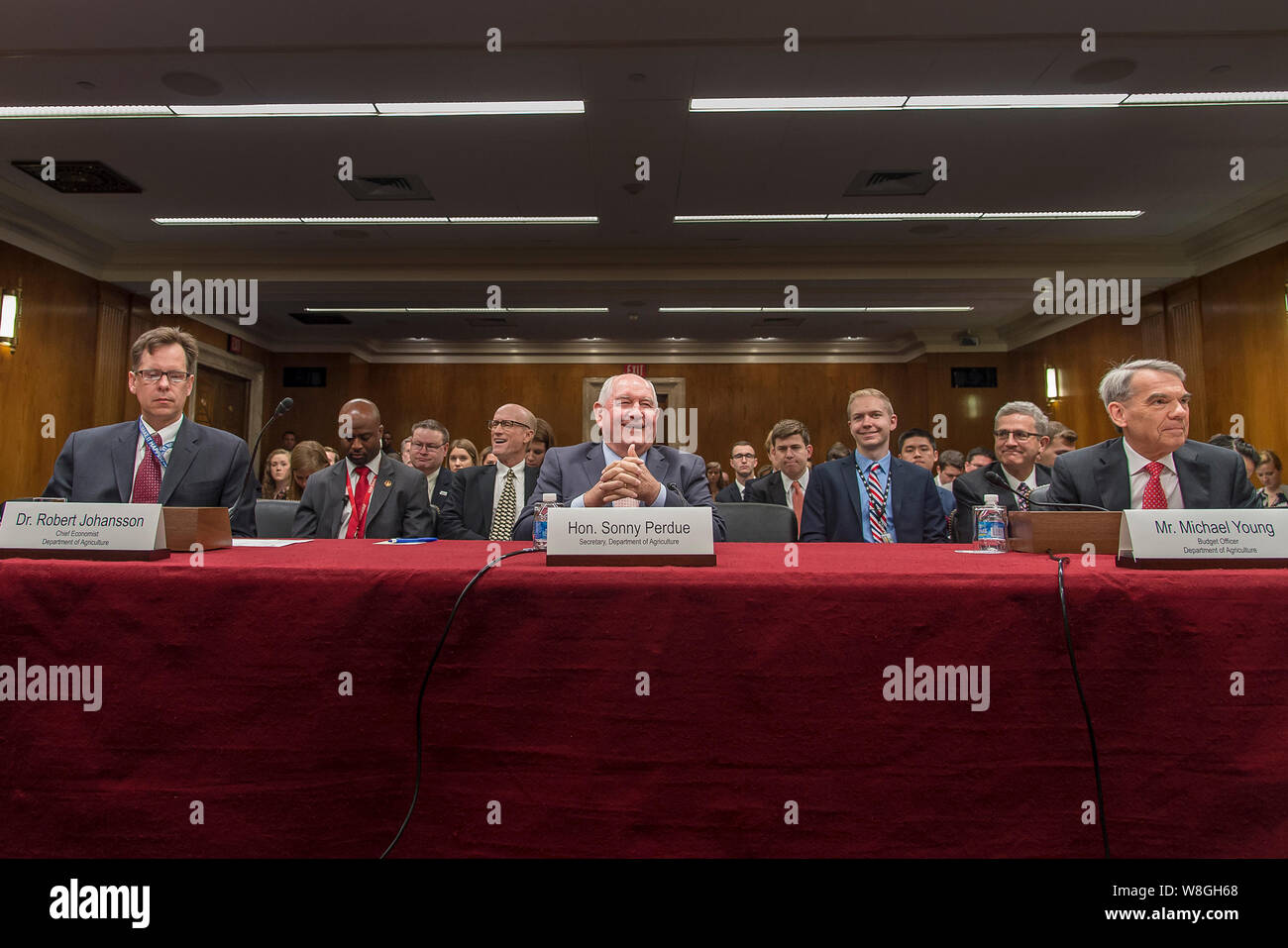 Stati Uniti Segretario di Agricoltura Sonny Perdue si attesta prima dell'U.S. Gli stanziamenti del Senato CommitteeÕs Sottocomitato per l'agricoltura e sviluppo rurale Foto Stock