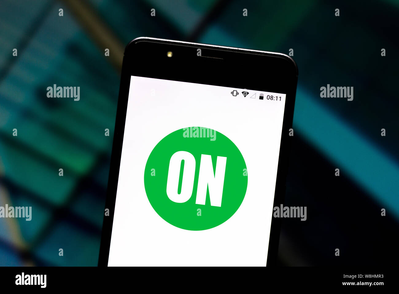 In questa illustrazione della foto sul logo di semiconduttore è visto visualizzata su uno smartphone. Foto Stock