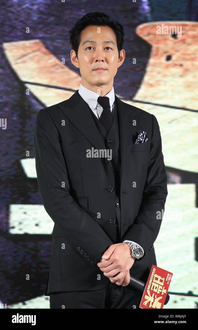 Corea del Sud attore Lee Jung-jae partecipa a una conferenza stampa per il suo nuovo film 'assassinio' a Pechino in Cina, 8 settembre 2015. Foto Stock