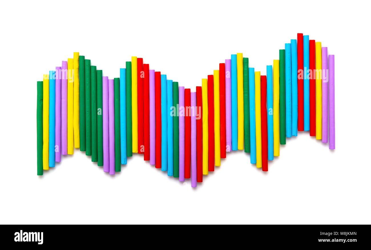 Colorate le aste di conteggio per i bambini ad imparare la matematica su sfondo bianco Foto Stock