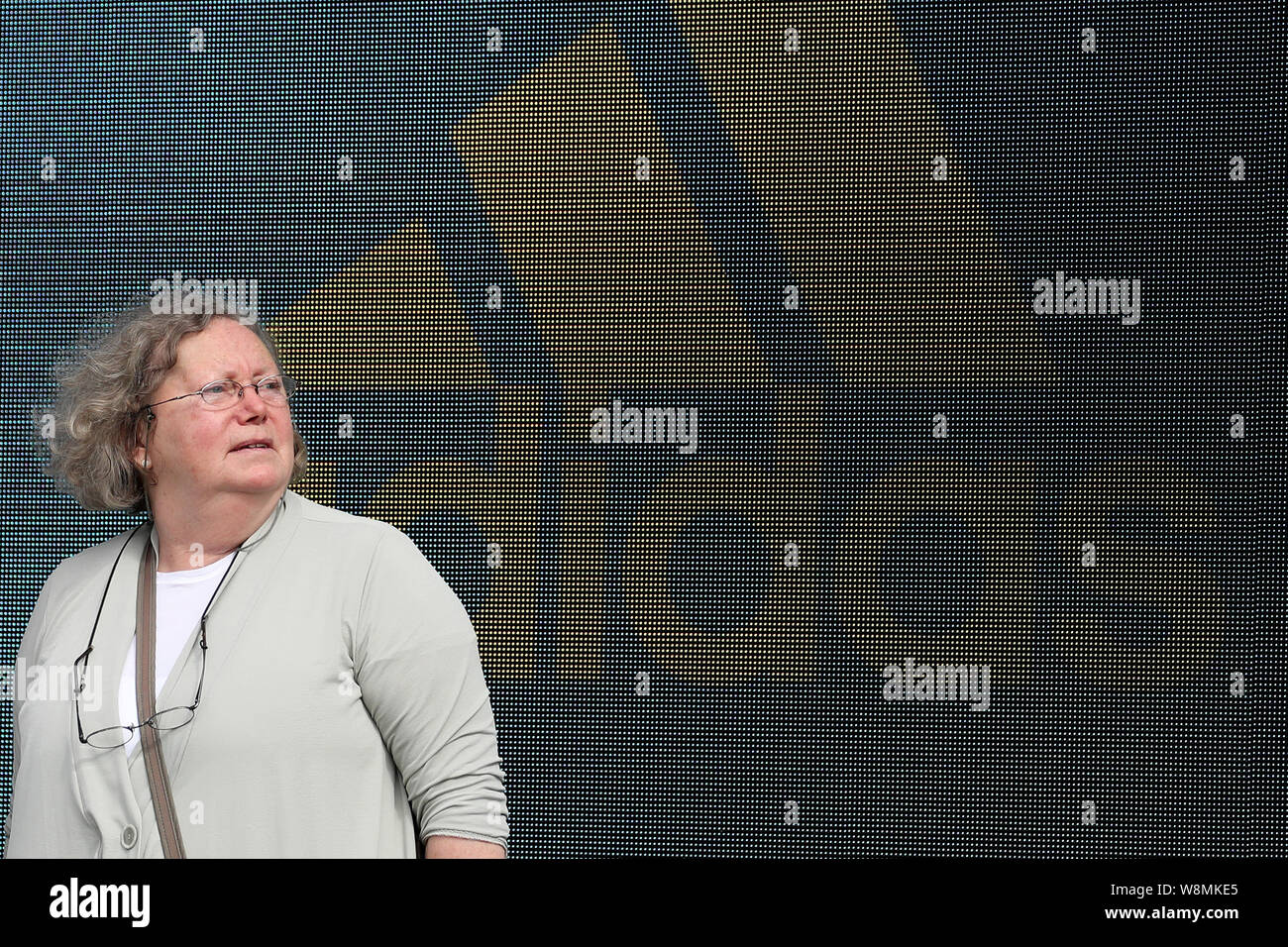 Herzogenaurach, Germania. 09Aug, 2019. Sigrid Dassler, figlia del fondatore del marchio Adidas, Adolf "" Adi Dassler, sarà sul palco per gli articoli sportivi adidas produttore. Poco prima del suo settantesimo anniversario, il più grande d'Europa sports group ha celebrato l apertura di un nuovo edificio principale presso la sua sede centrale a Herzogenaurach. 2100 del 57 0000 Adidas dipendenti in tutto il mondo lavorano in sede. Credito: Daniel Karmann/dpa/Alamy Live News Foto Stock