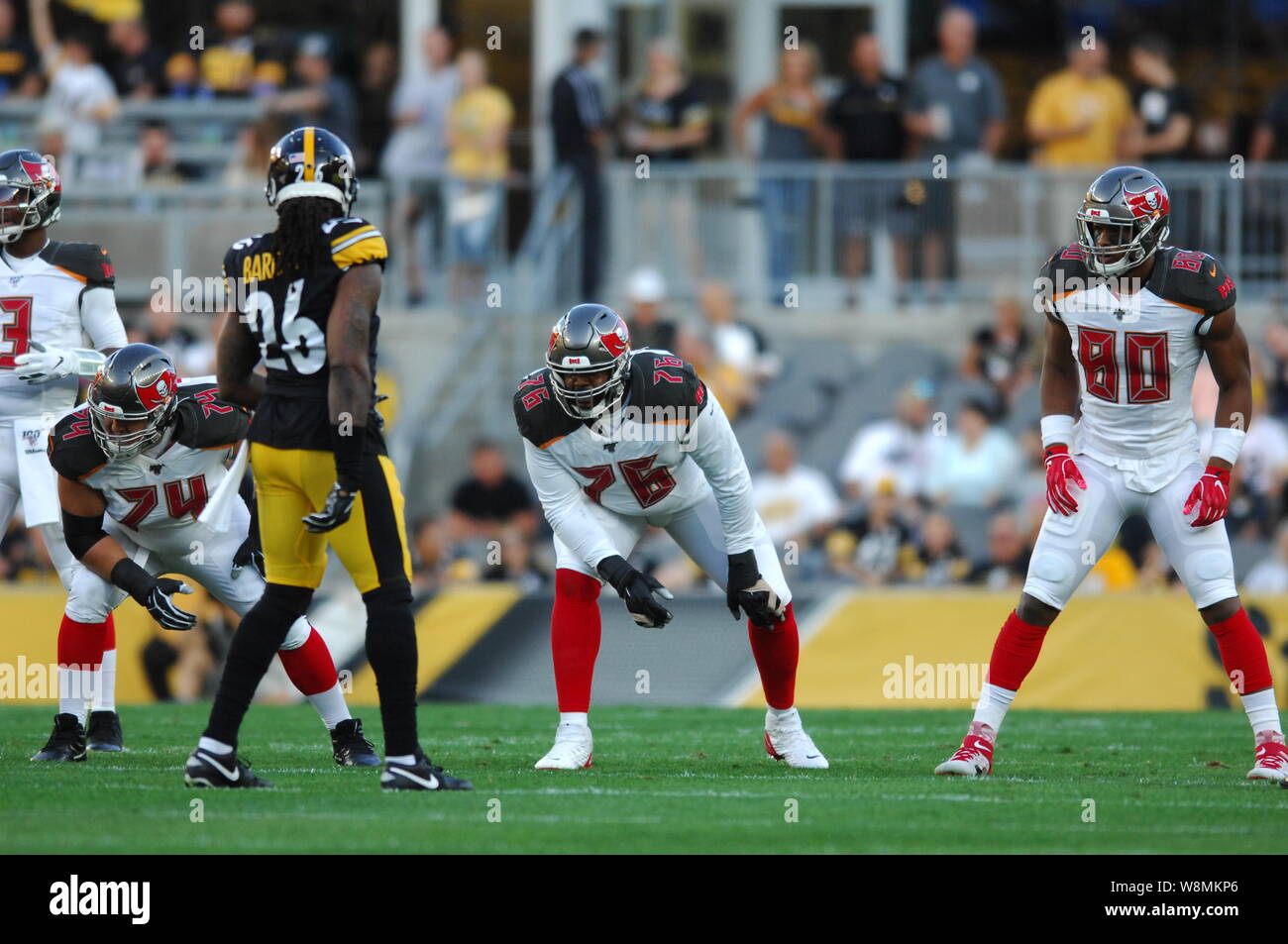 Pittsburgh, Stati Uniti d'America. 09Aug, 2019. 9 agosto 2019: Donovan Smith #76 T durante il Pittsburgh Steelers vs Tampa Bay Buccaneers a Heinz Field di Pittsburgh, PA. Jason Pohuski/CSM Credito: Cal Sport Media/Alamy Live News Foto Stock