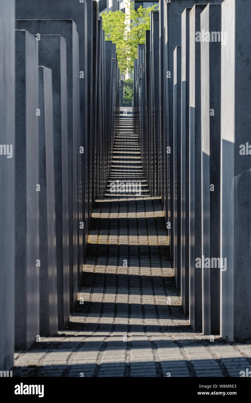 Berlino, Germania - 18 Maggio 2019: Memoriale dell Olocausto Berlino Germania Memoriale al assassinato ebrei di Europa Foto Stock