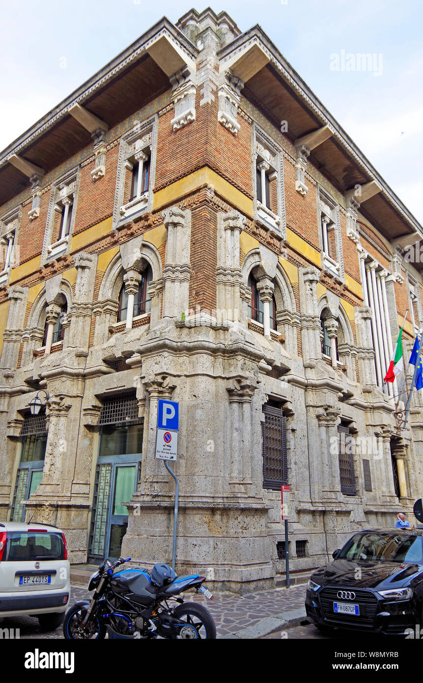 La Camera di Commercio di edificio in Mantova Italia, 1911-13 integrato in una straordinaria gamma eclettica di stili, Art Nouveau, toscano & gotico veneziano Foto Stock
