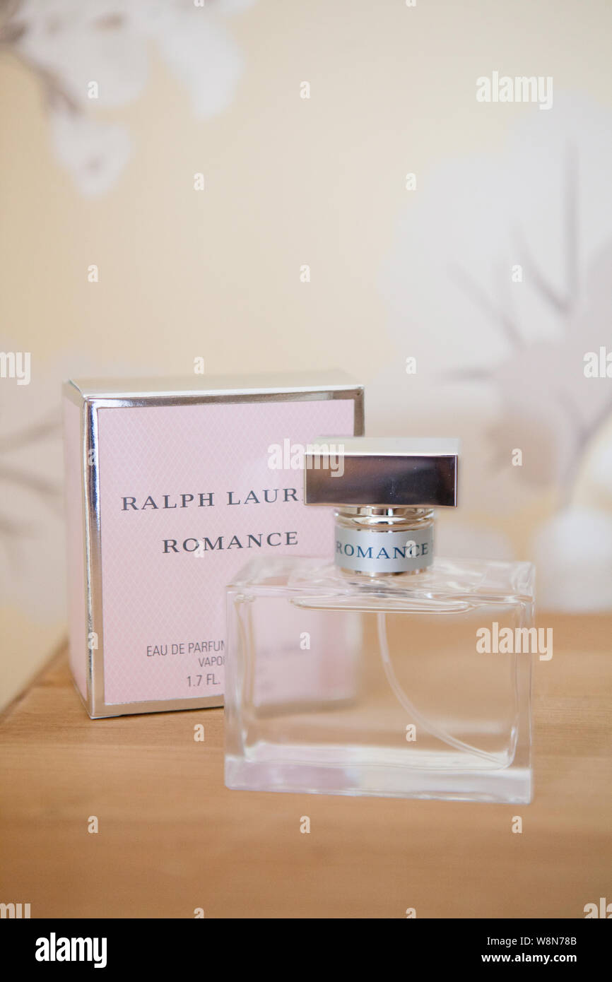 Ralph Lauren Romance profumo Foto stock - Alamy