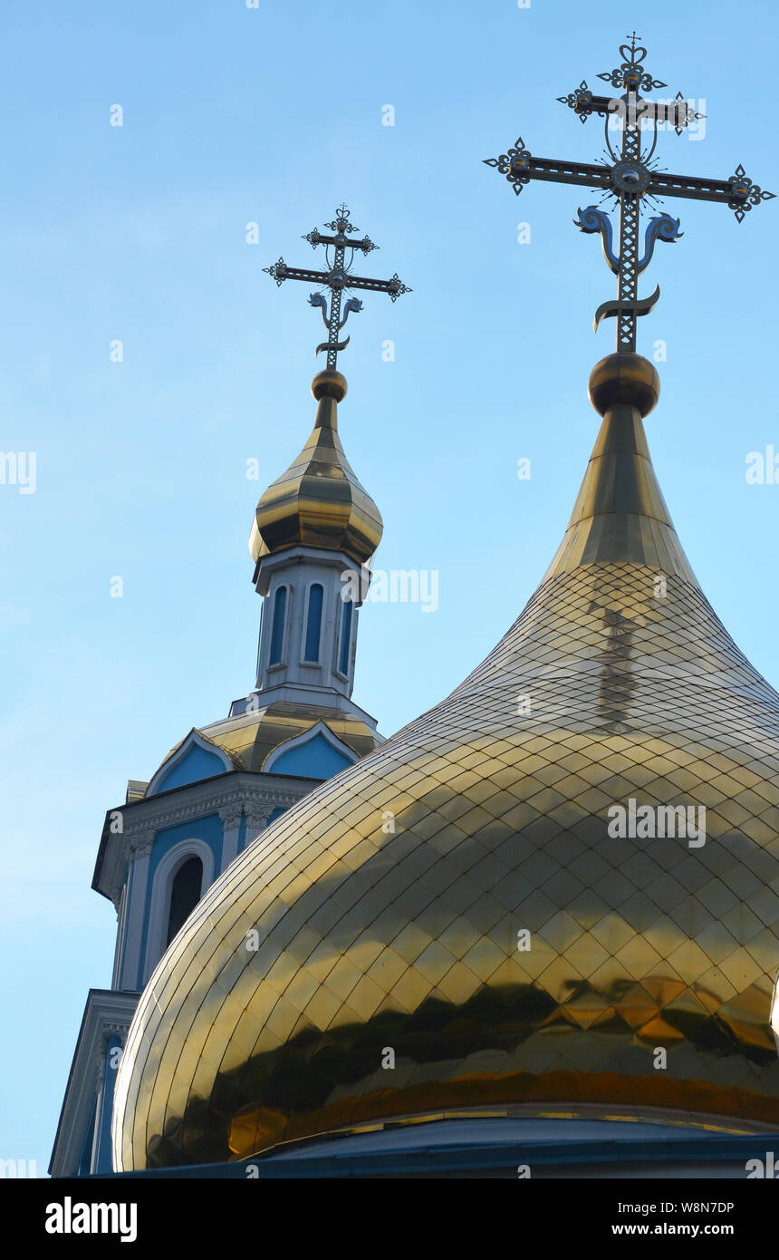 In corso lavori di restauro nella cattedrale dell Assunzione della Vergine, Tashkent, Uzbekistan Foto Stock