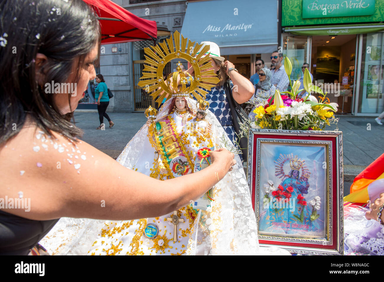 Boliviano della festa di Nostra Signora di Urkupina (Carlo Cozzoli/fotogramma, Milano - 2019-08-10) p.s. la foto e' utilizzabile nel rispetto del contesto in cui e' stata scattata, e senza intento diffamatorio del decoro delle persone rappresentate Foto Stock