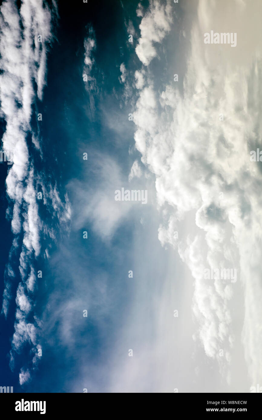 Cielo di nuvole atmosfera drammatica tonalità automatica arte cinquanta megapixel Foto Stock