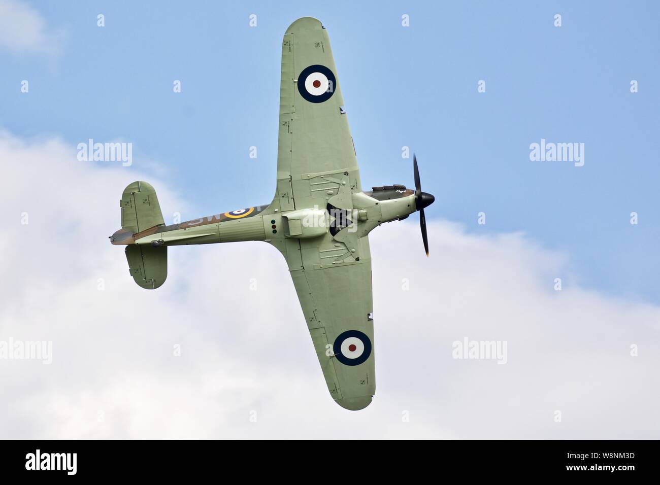 Hawker Hurricane Mk. I "P3717" (G-HITT) Battaglia di Bretagna veterano airborne al Shuttleworth Airshow militare il 7 Luglio 2019 Foto Stock