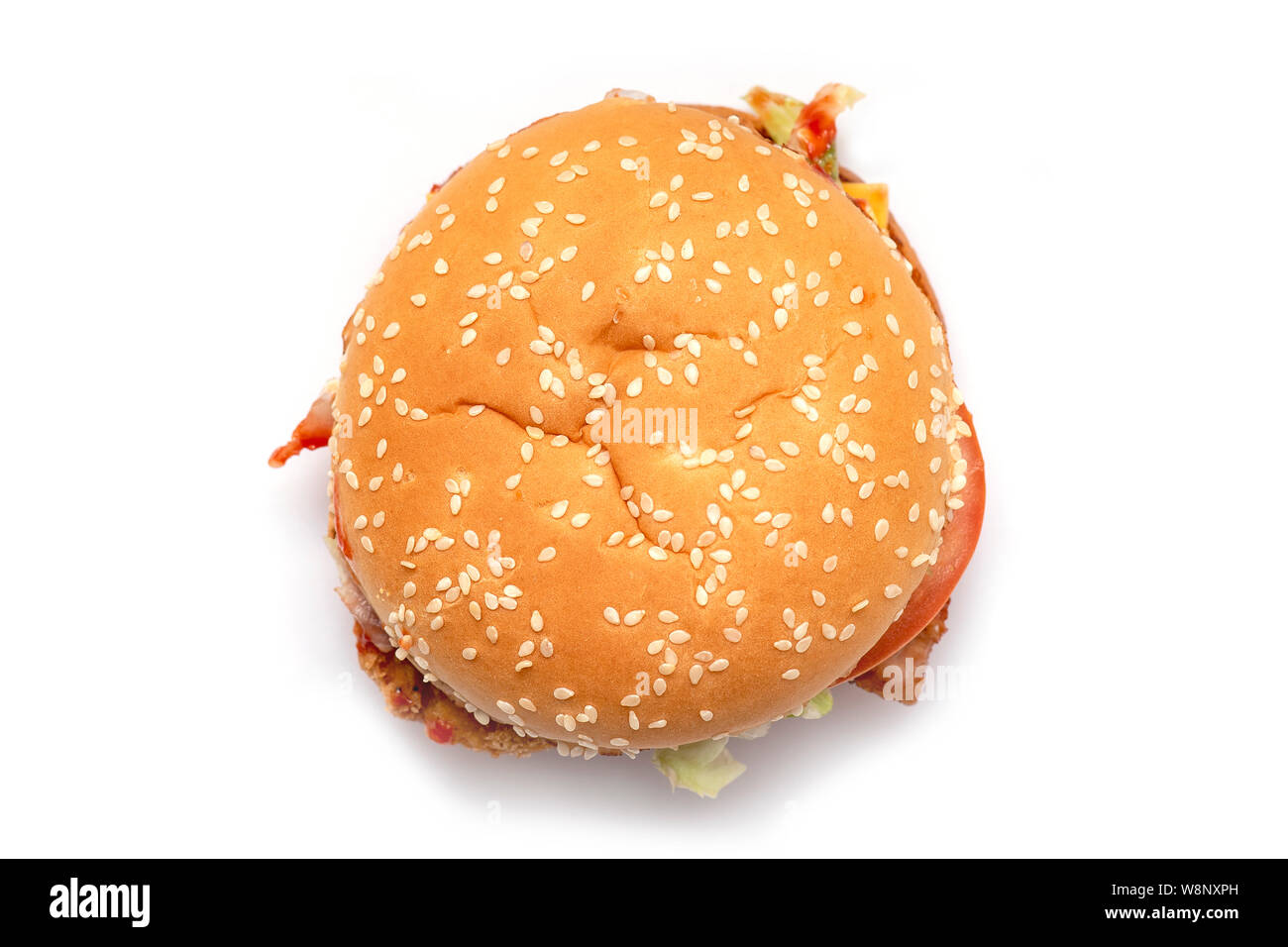 Non deliziosi hamburger con grasso la carne e i formaggi come il fast food isolati su sfondo bianco Foto Stock