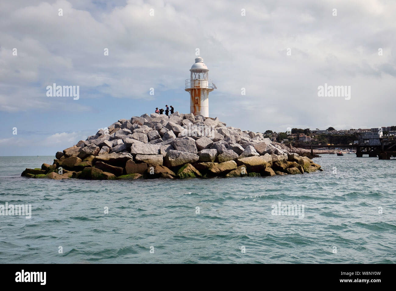 Il faro alla fine del frangiflutti Brixham in Devon Foto Stock