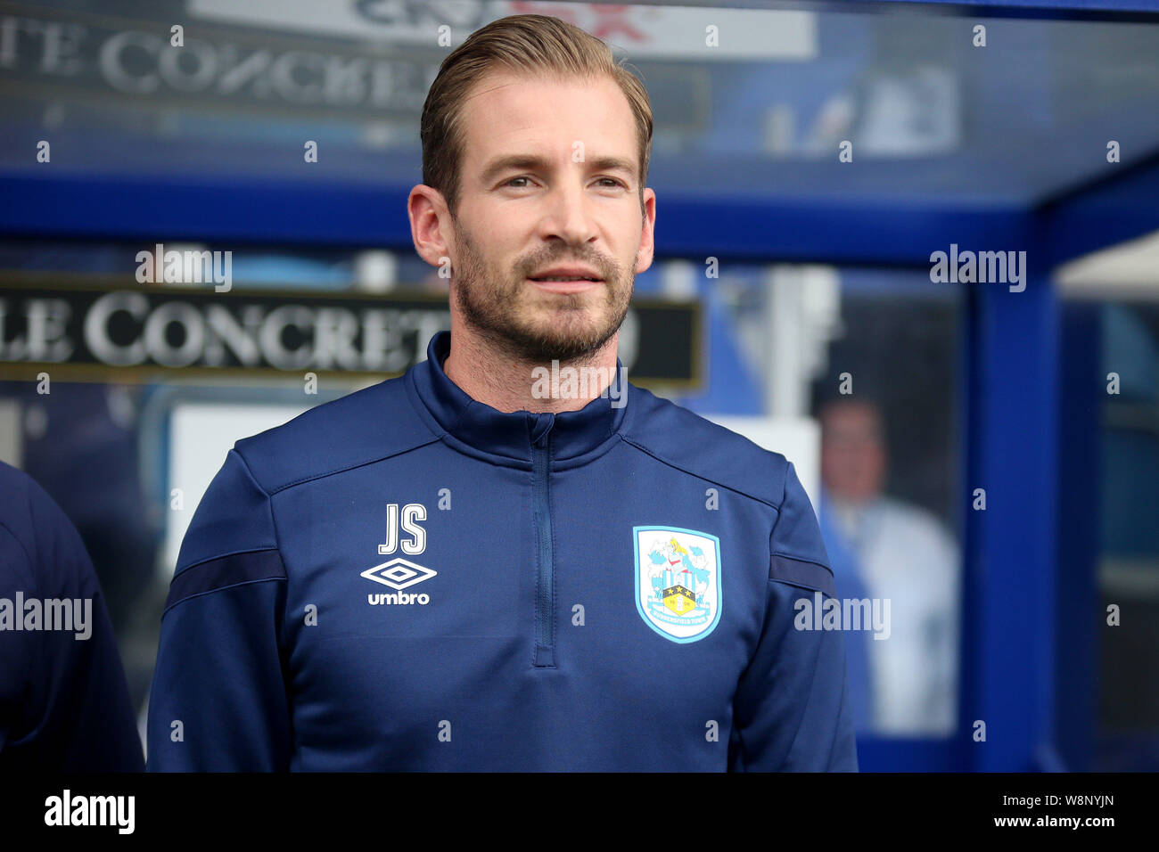 Londra, Regno Unito. 10 Ago, 2019. Jan Siewert, il manager di Huddersfield Town durante l EFL Skybet partita in campionato, Queens Park Rangers v Huddersfield Town presso il principe Kiyan Foundation Stadium Loftus Road a Londra il sabato 10 agosto 2019. Questa immagine può essere utilizzata solo per scopi editoriali. Solo uso editoriale, è richiesta una licenza per uso commerciale. Nessun uso in scommesse, giochi o un singolo giocatore/club/league pubblicazioni. pic da Tom Smeeth/Andrew Orchard fotografia sportiva/Alamy Live news Credito: Andrew Orchard fotografia sportiva/Alamy Live News Foto Stock