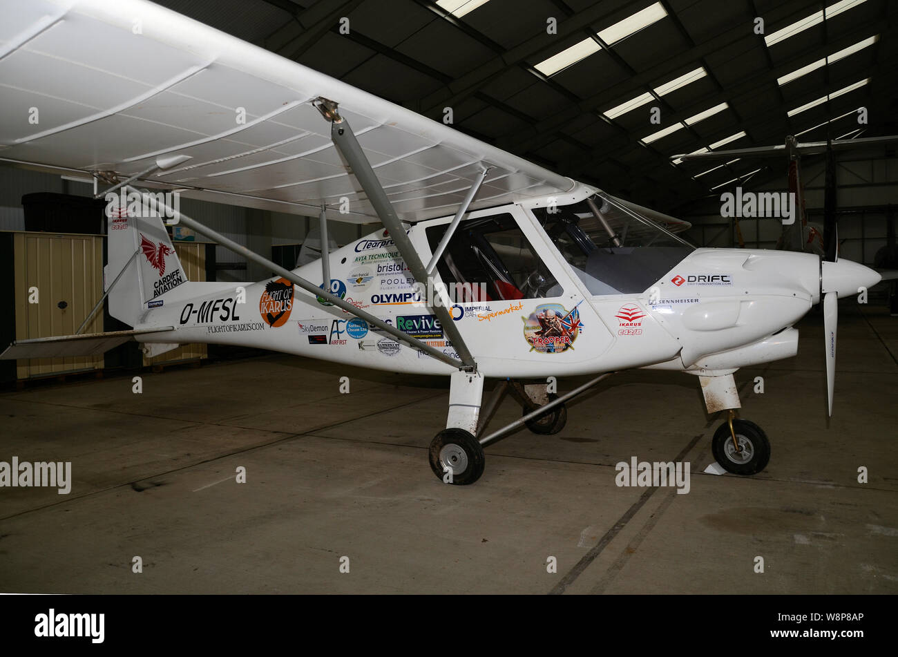 Ikarus C42 D-MFSL aviazione generale velivoli ultraleggeri, fabbricato in Germania dalla Comco Ikarus. Volo di Ikarus tentativo di record di aeromobili con sponsor Foto Stock