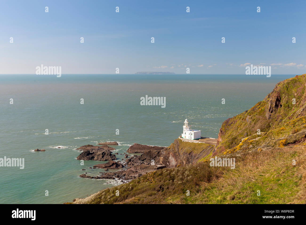 Hartland Point lighthouse sulla costa del North Devon, Inghilterra Foto Stock