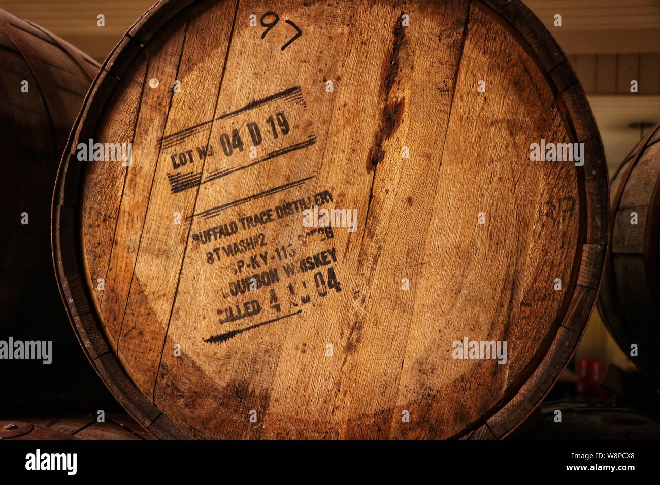 Whisky la maturazione in botti di Bourbon, Penderyn Distillery, Wales, Regno Unito Foto Stock
