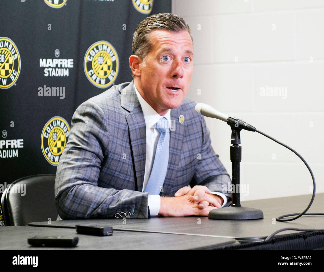 Columbus, Ohio, Stati Uniti d'America. 10 Agosto, 2019. Di recente nominato Columbus Crew SC Executive Vice President e Chief Business Officer, Steve Lyons affronta i media in una conferenza stampa a Columbus, Ohio, Stati Uniti d'America. Brent Clark/Alamy Live News Foto Stock