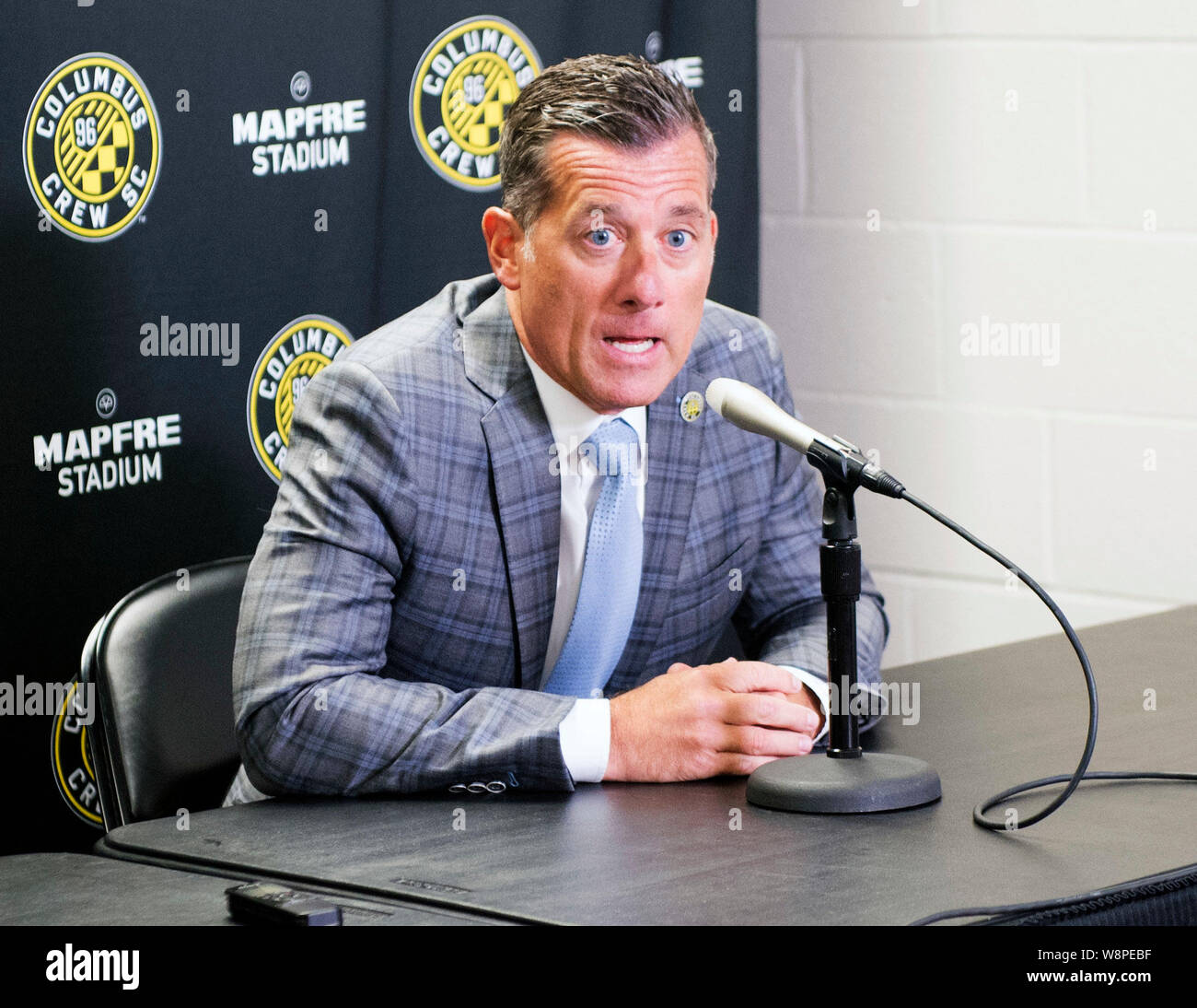 Columbus, Ohio, Stati Uniti d'America. 10 Agosto, 2019. Di recente nominato Columbus Crew SC Executive Vice President e Chief Business Officer, Steve Lyons affronta i media in una conferenza stampa a Columbus, Ohio, Stati Uniti d'America. Brent Clark/Alamy Live News Foto Stock