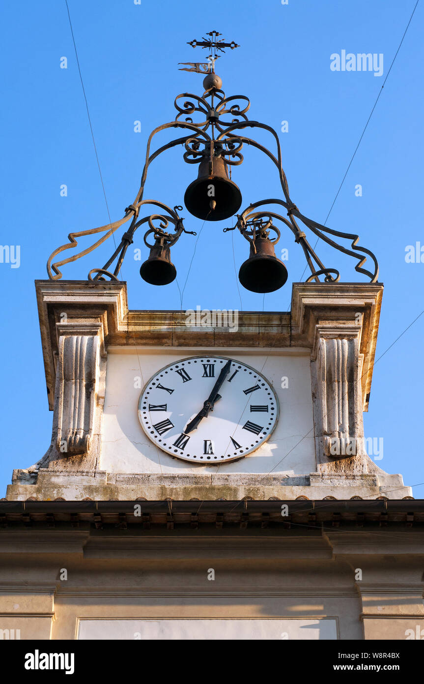 Torre dell'orologio del municipio di Ronciglione, Viterbo, Lazio, Italia Foto Stock