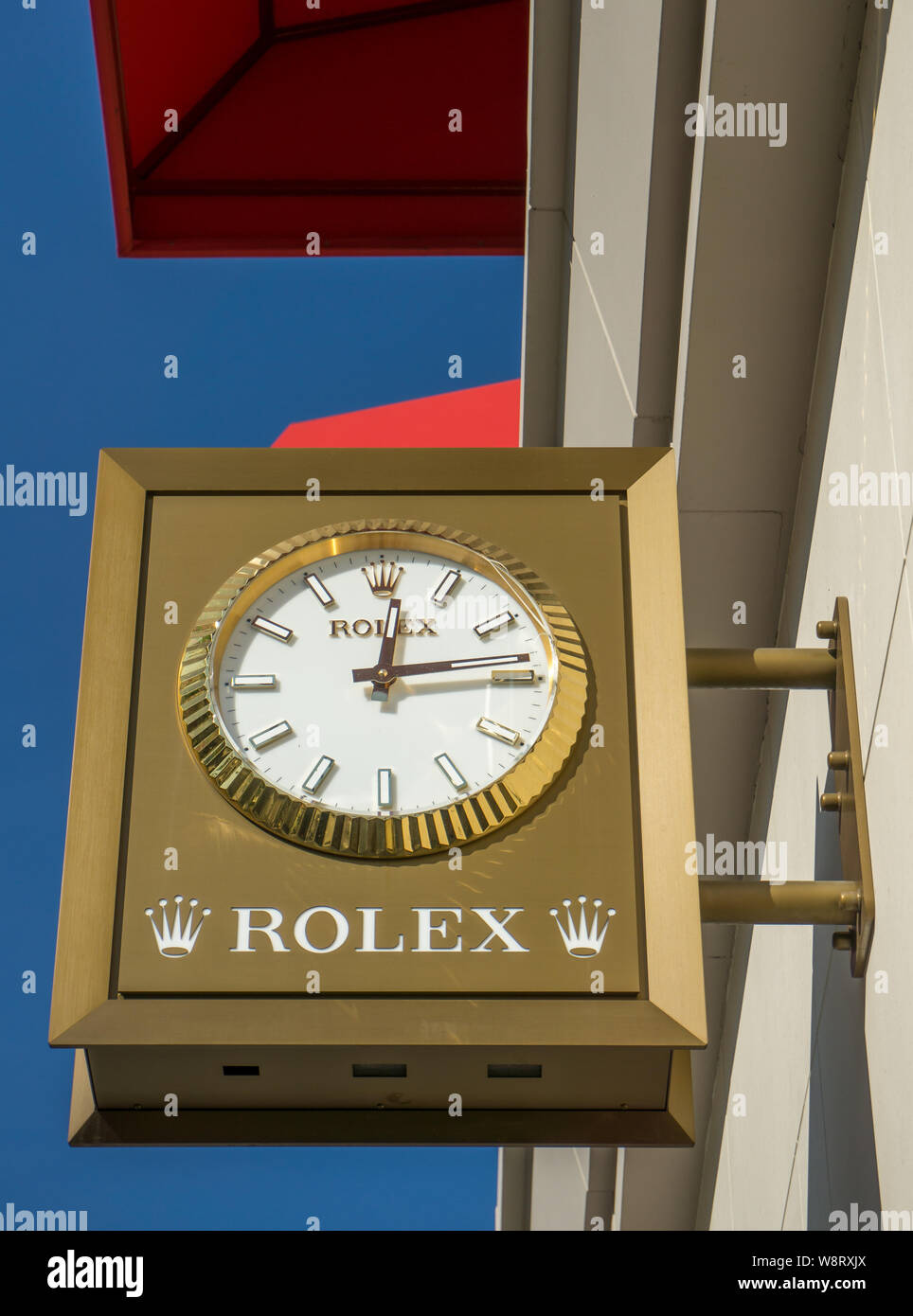 BEVERLY HILLS, CA/STATI UNITI D'America - 3 gennaio 2015: Rolex store esterno. Rolex progetta, produce, distribuisce e servizi orologi da polso venduti sotto t Foto Stock