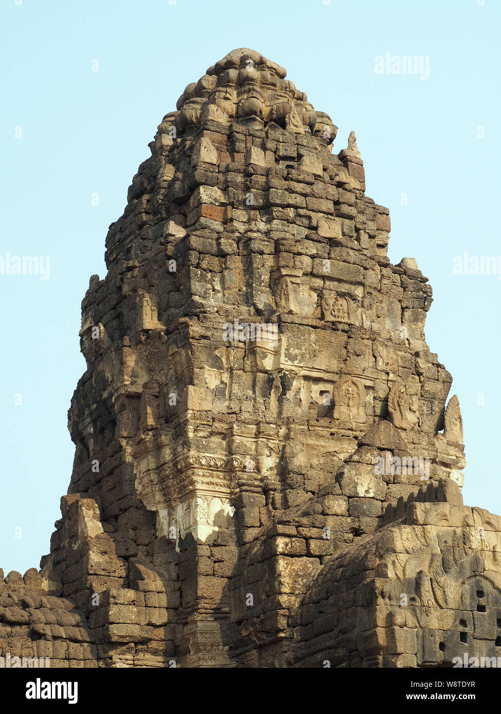 Phra Prang Sam Yot tempio Khmer, Lopburi, Thailandia, Asia Foto Stock