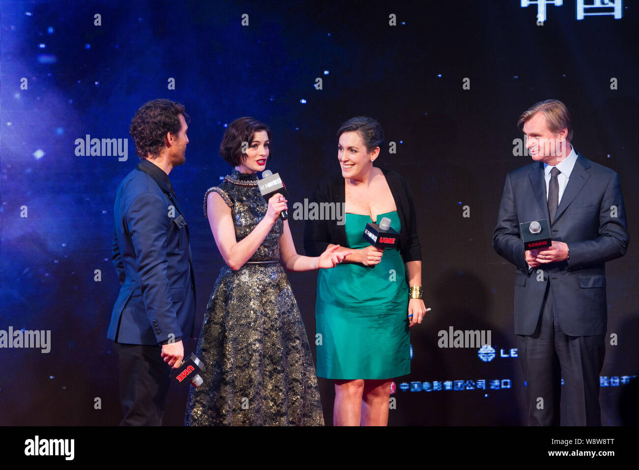 (Da sinistra) attore americano Matthew McConaughey, actrice americano Anne Hathaway, British film di produttori di Emma Thommas e British film del regista Christoph Foto Stock