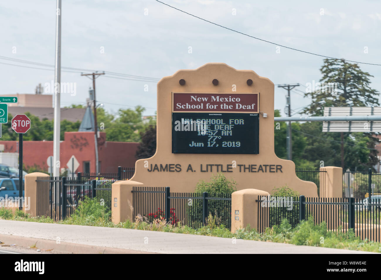 Santa Fe, Stati Uniti d'America - 17 Giugno 2019: Nuovo Messico la Scuola per non udenti segno in James A. Little Theater Foto Stock