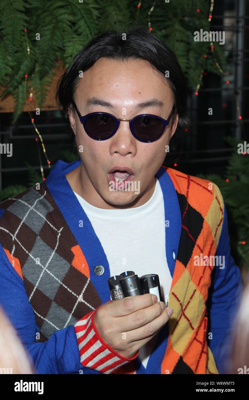 Hong Kong cantante Eason Chan è stato intervistato da un evento promozionale per le tessere di Universal Music Group (UMG) a Hong Kong, Cina, 10 Dicembre Foto Stock