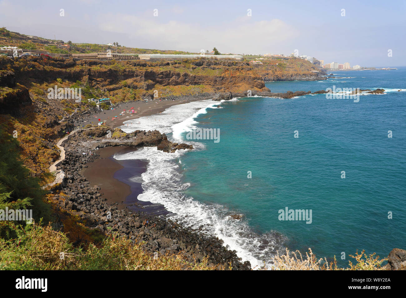 Playa de el Bollullo sabbia nera vulcanica beach in Tenerife, Isole Canarie, Spagna Foto Stock