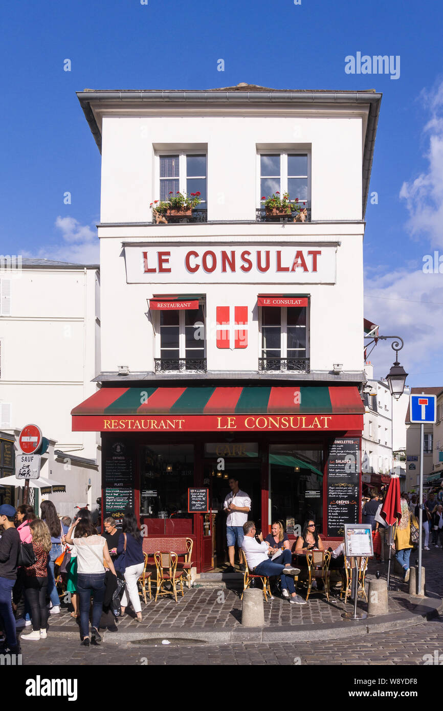 Paris Montmartre cafe - Le Consulat cafe e nella zona di Montmartre di Parigi, in Francia, in Europa. Foto Stock