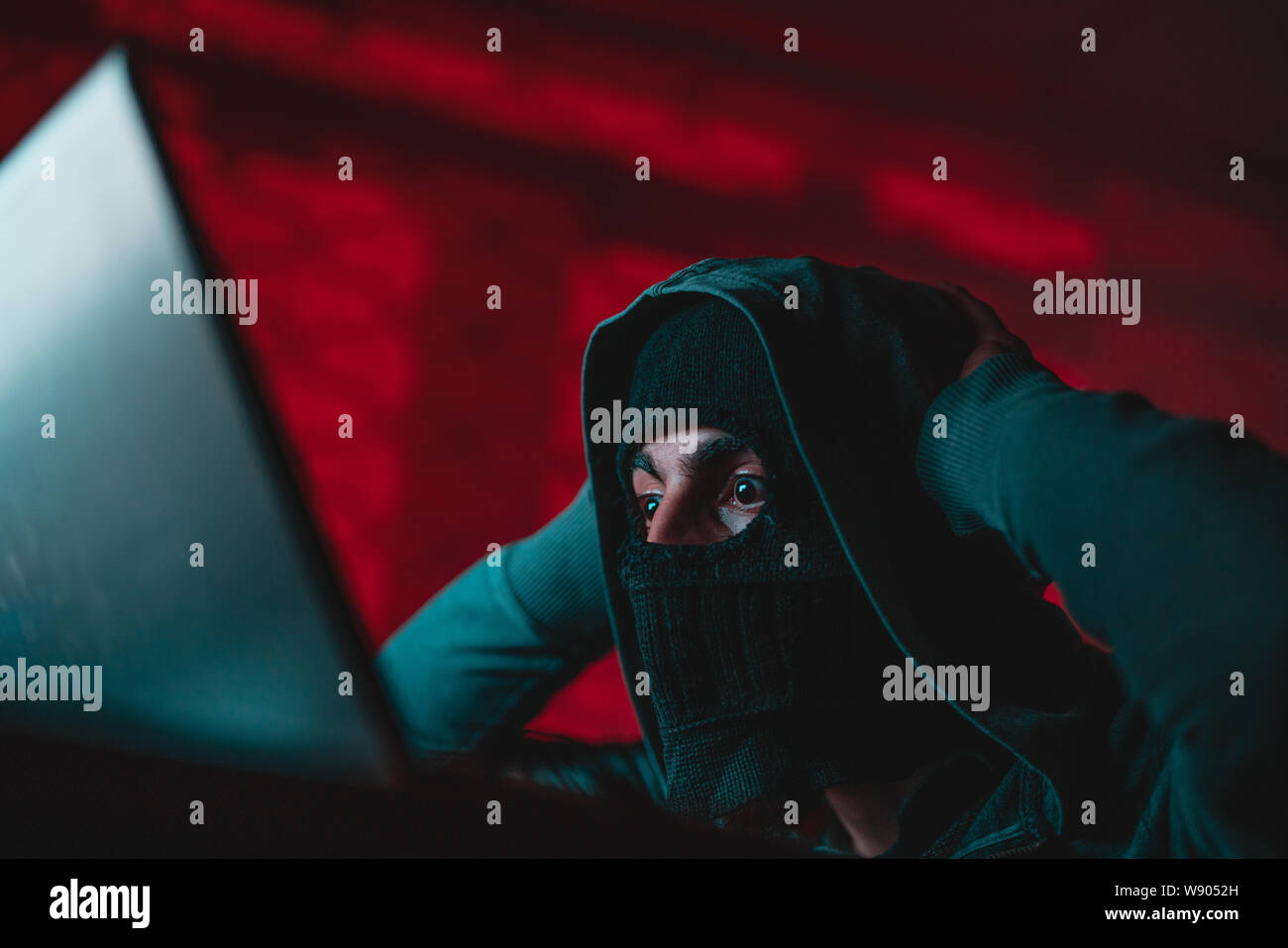 Hacker catturati e scioccato Foto Stock