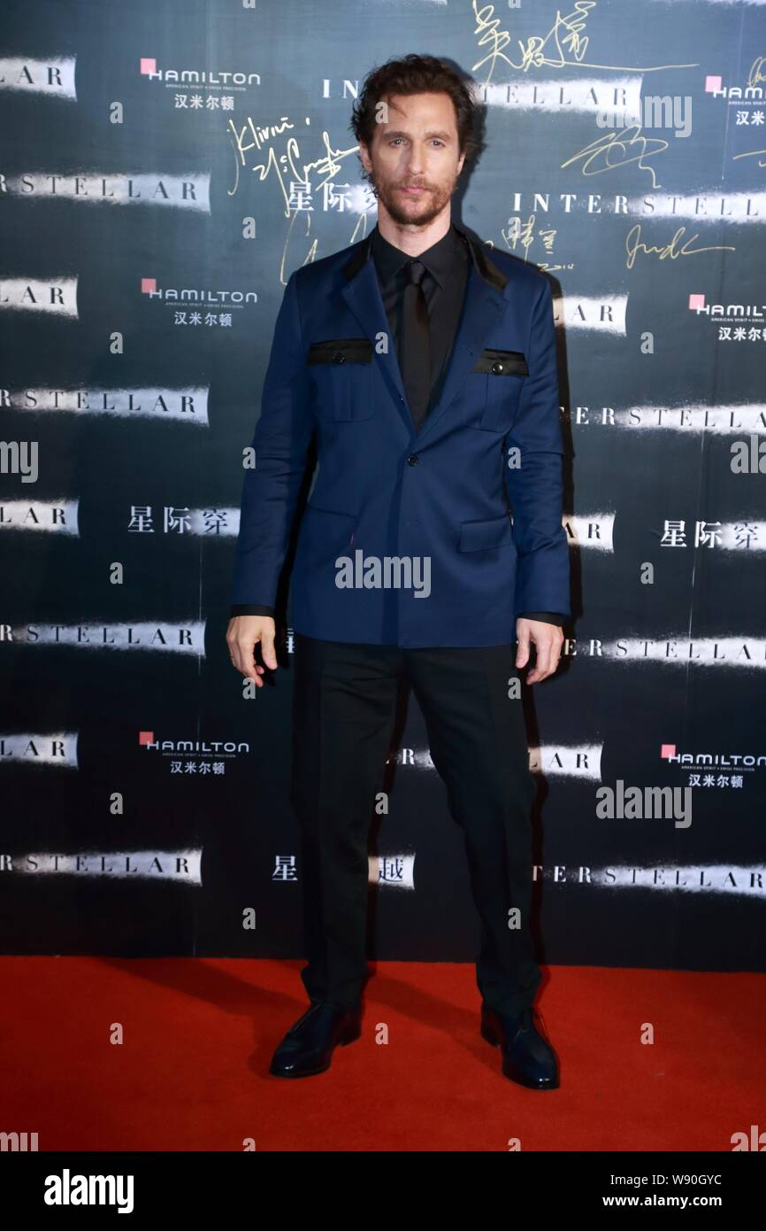 Attore americano Matthew McConaughey pone alla Cina premiere del suo nuovo film "interstellare' in Cina a Shanghai, 10 novembre 2014. Foto Stock