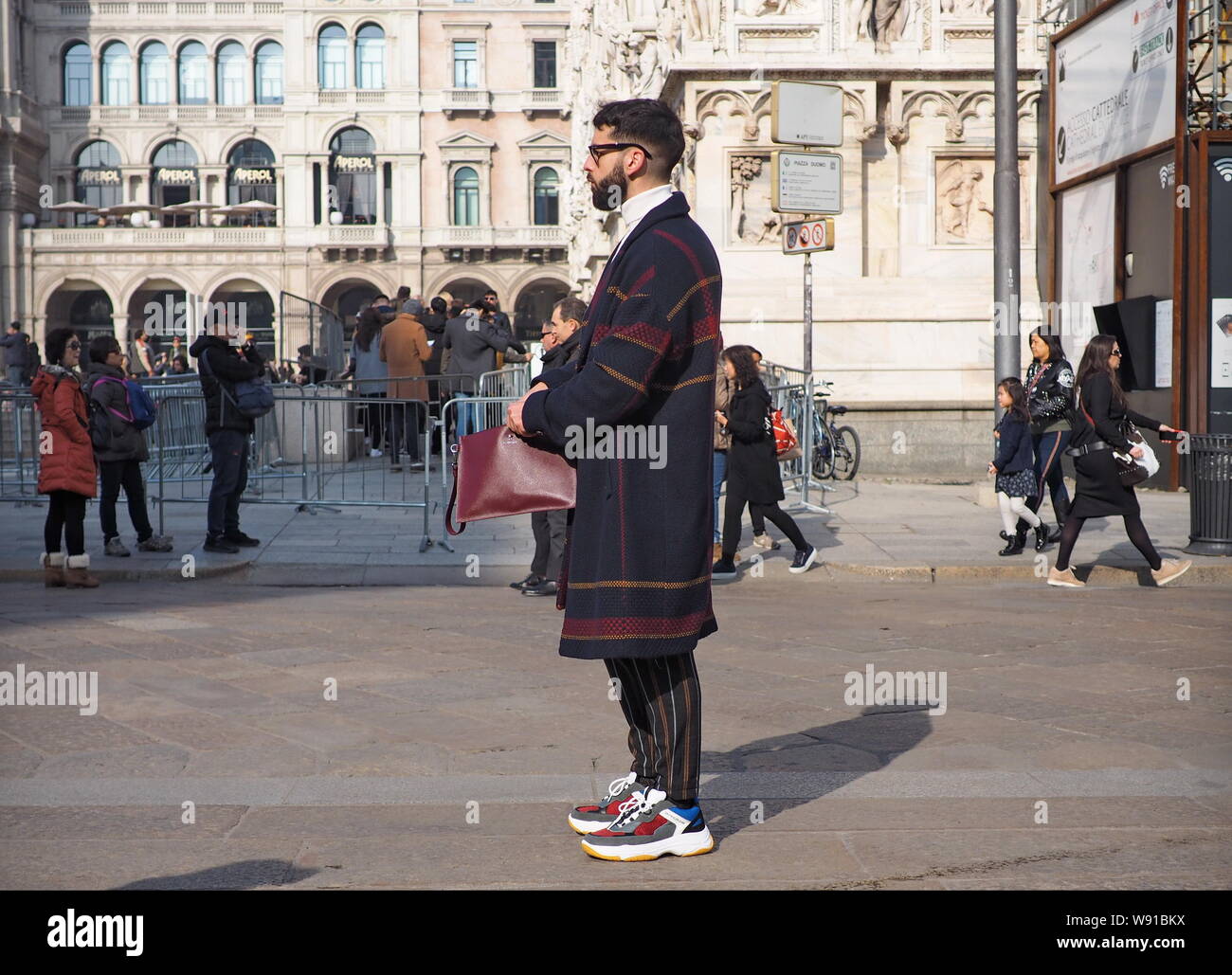 Milano, Italia: 20 Febbraio 2019: fashion blogger street style outfit prima CALCATERRA fashion show durante la settimana della moda milanese autunno/inverno 2019/2020. Foto Stock