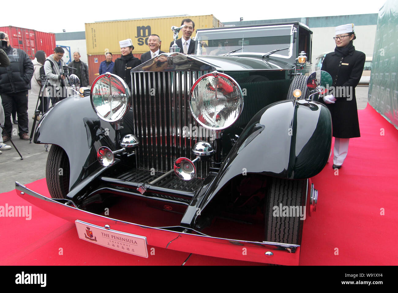 Nel 1934 la Rolls-Royce Phantom II car che è stata favorita dalla Regina Elisabetta del Regno Unito è visto in Cina a Shanghai, 6 febbraio 2013. Un 1934 R Foto Stock