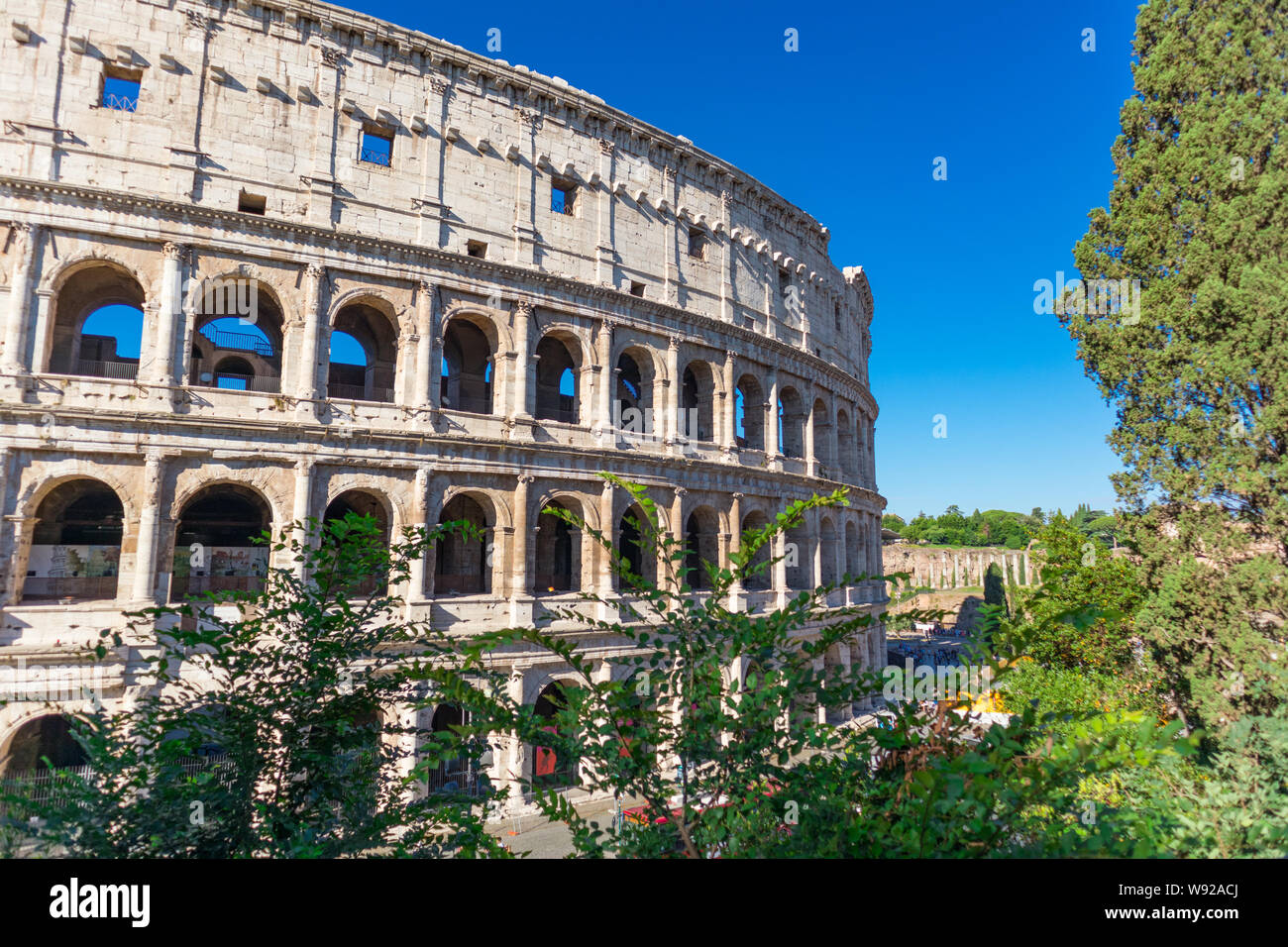 Antico famoso Colosseo a Roma Foto Stock