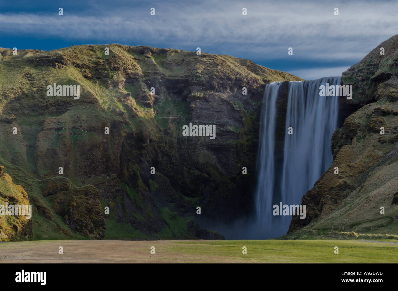 Skógafoss cascata in Icelnad senza persone. Foto Stock