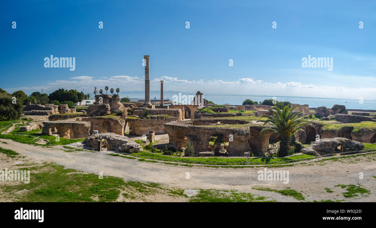 Panorama del sito archeologico di Cartagine - Le terme di Antonino o bagni di Cartagine a Tunisi Foto Stock
