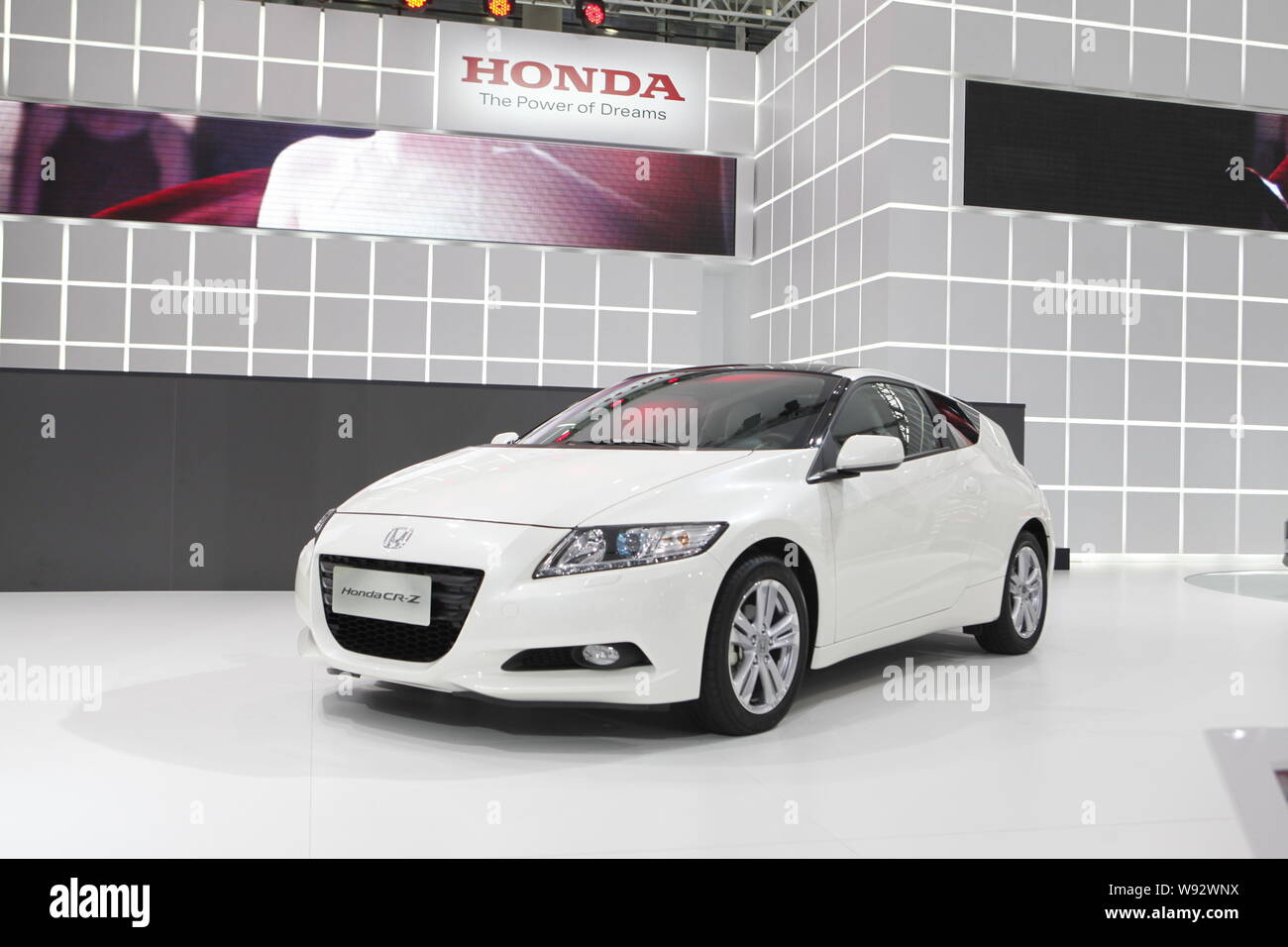 --FILE--una Honda CR-Z è visualizzato durante il decimo Cina (Guangzhou) Salone Internazionale dell'Automobile, noto come auto Guangzhou 2012, in Guangzhou ci Foto Stock