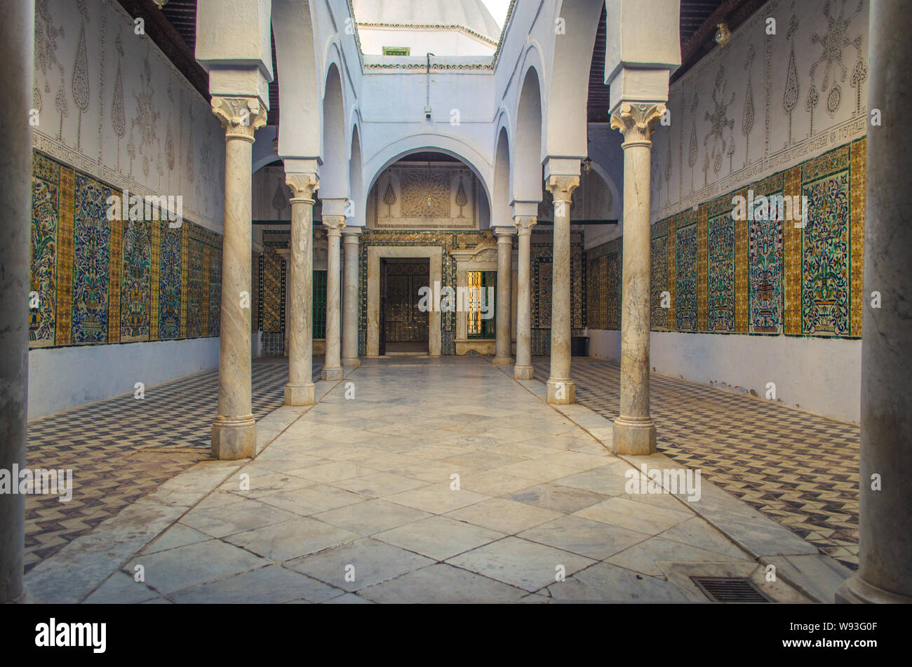 All'interno della Moschea del Barbiere si chiama anche Zaouia di Sidi Sahab a Kairouan, Tunisia Foto Stock