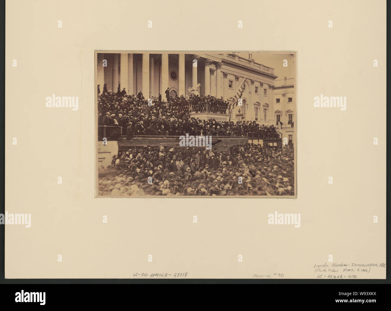 Abraham Lincoln offrendo il suo secondo discorso inaugurale come presidente degli Stati Uniti di Washington, D.C. Foto Stock