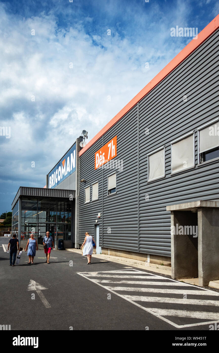 Esterno del negozio DIY Bricoman a Beziers, Francia Foto Stock