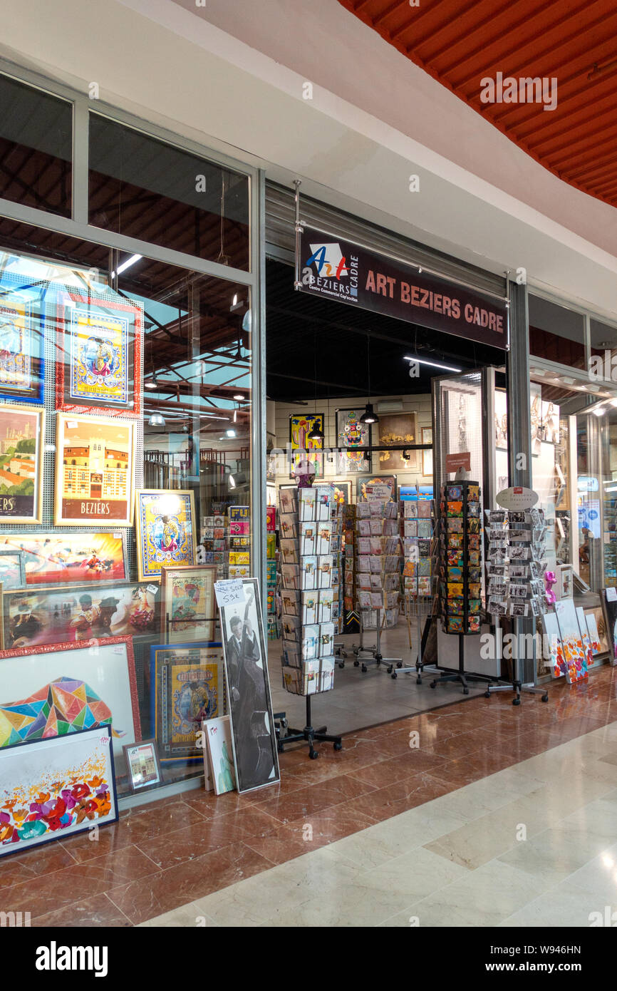 Frame maker negozio di fronte all'interno di un francese di shopping mall Foto Stock